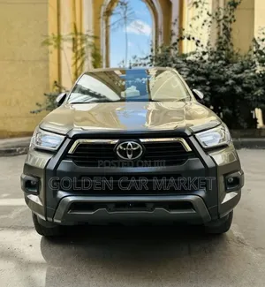 Toyota Hilux 2021 Gray