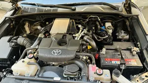 Toyota Hilux 2021 Gray