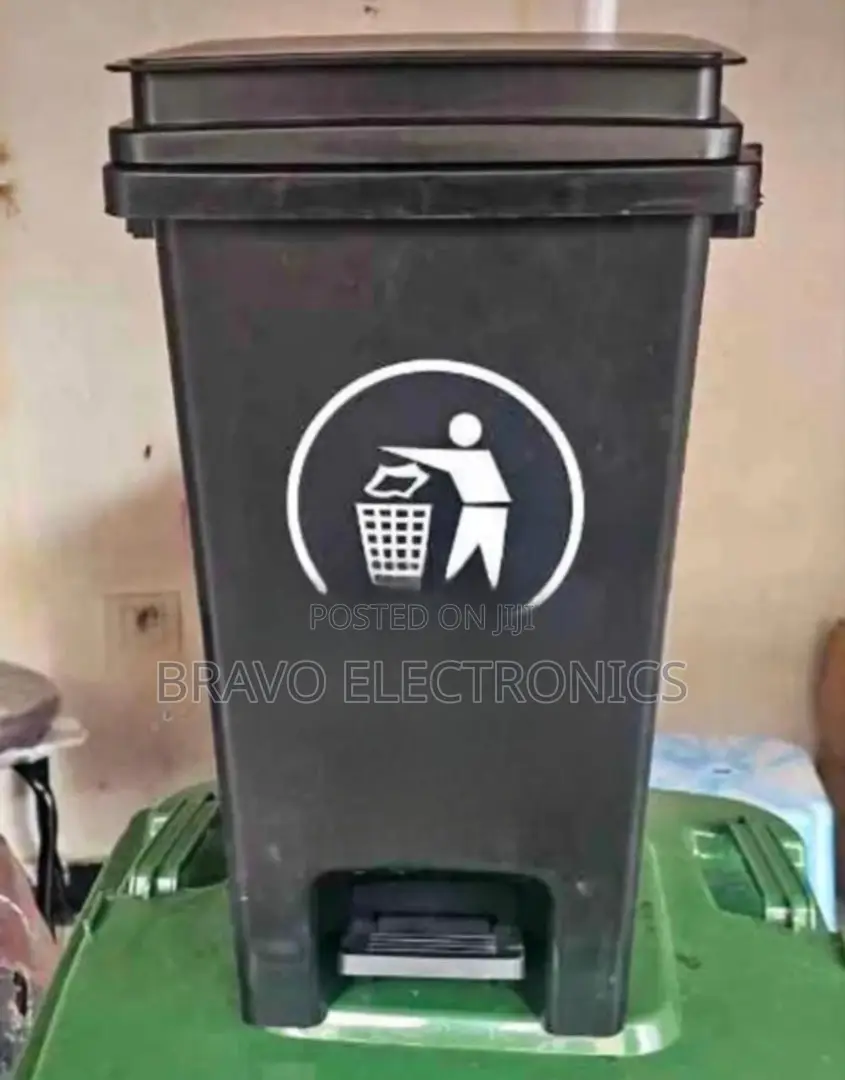 20l Garbage / Trash Can – Compact, Durable Hygienic!