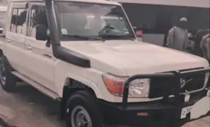 Toyota Land Cruiser 2019 White