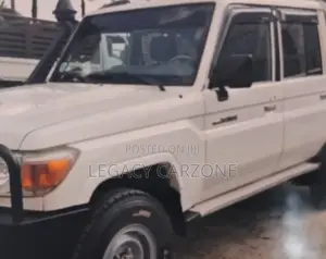 Toyota Land Cruiser 2019 White