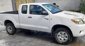 Toyota Hilux 2008 White
