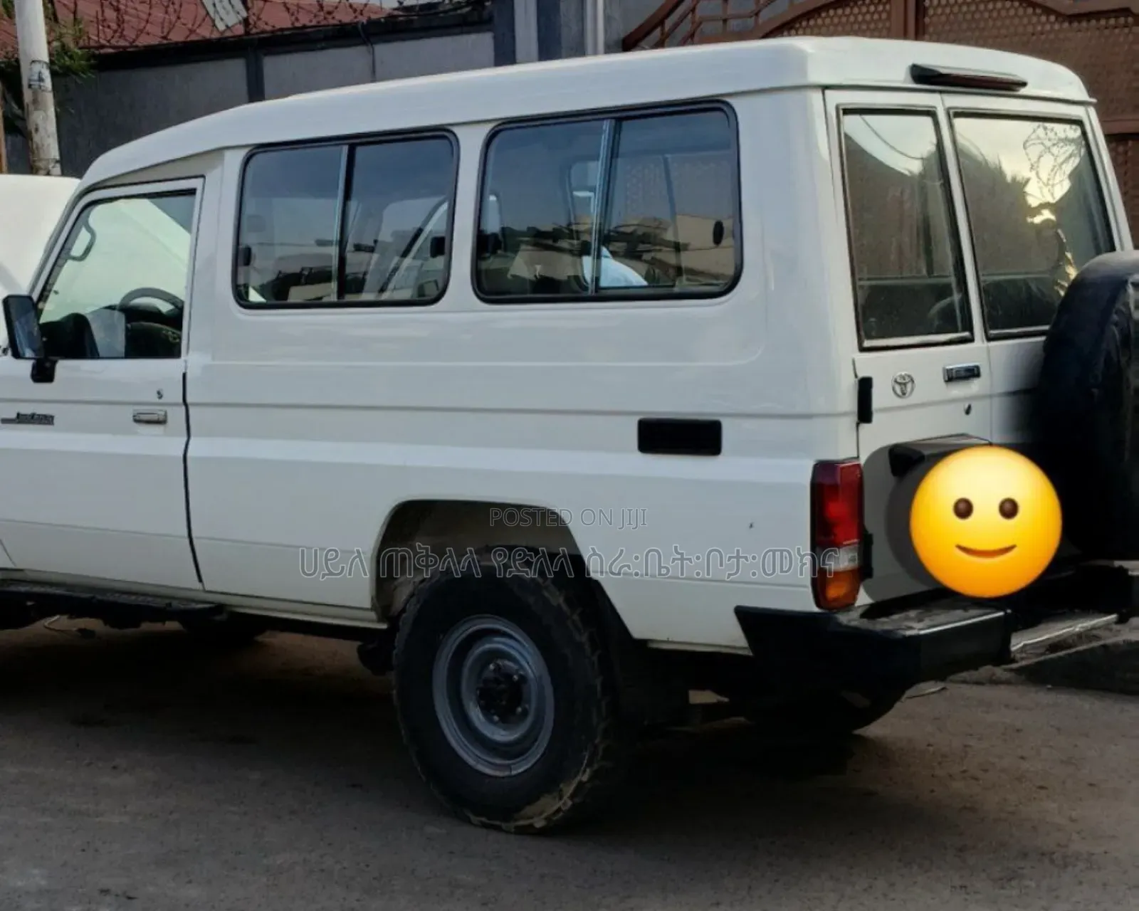 Toyota Land Cruiser 2016 White