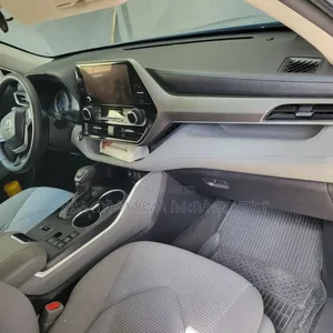 Toyota Highlander Hybrid 2023 Blue