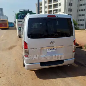 Toyota HiAce 2008 Silver
