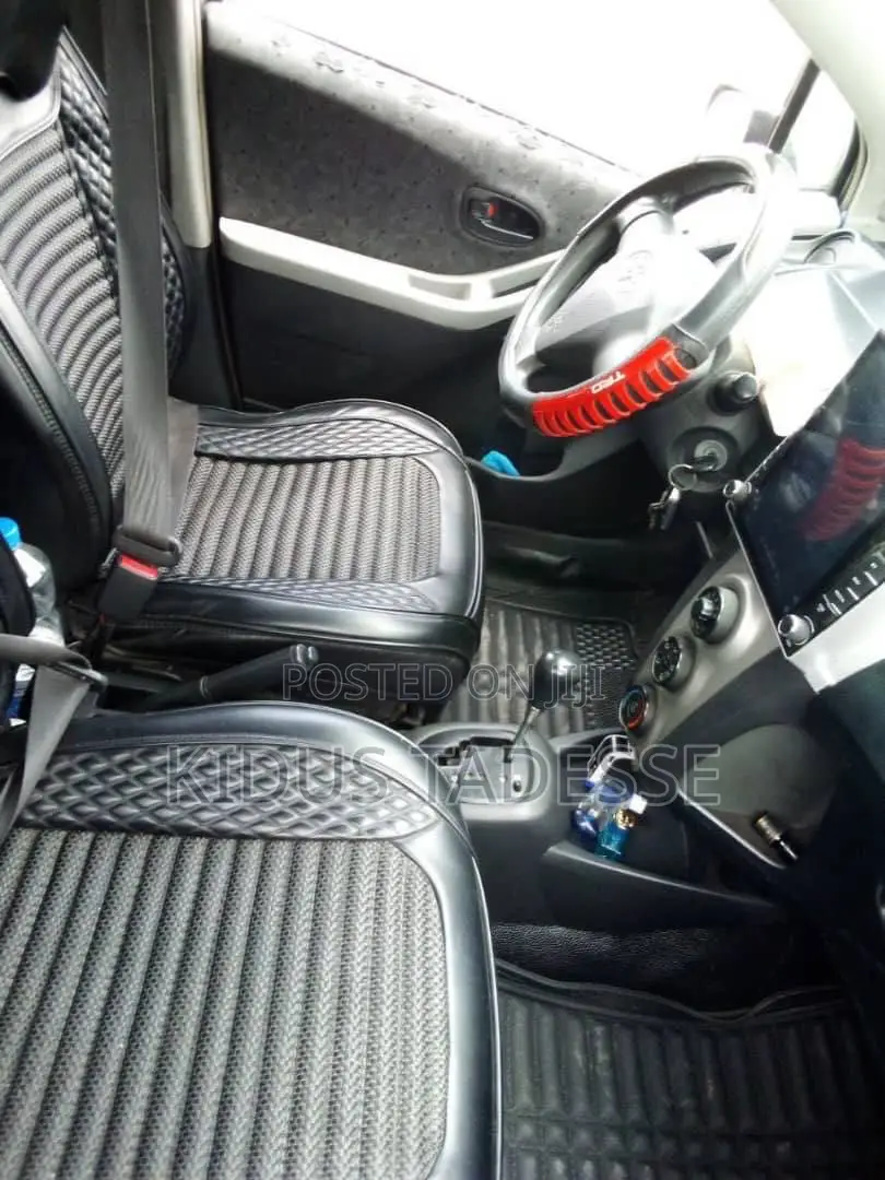 Toyota HiAce 2008 Silver