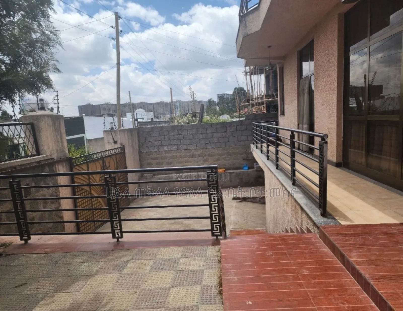 Furnished 9bdrm Townhouse/Terrace in Cmc Badime Area, Yeka for sale