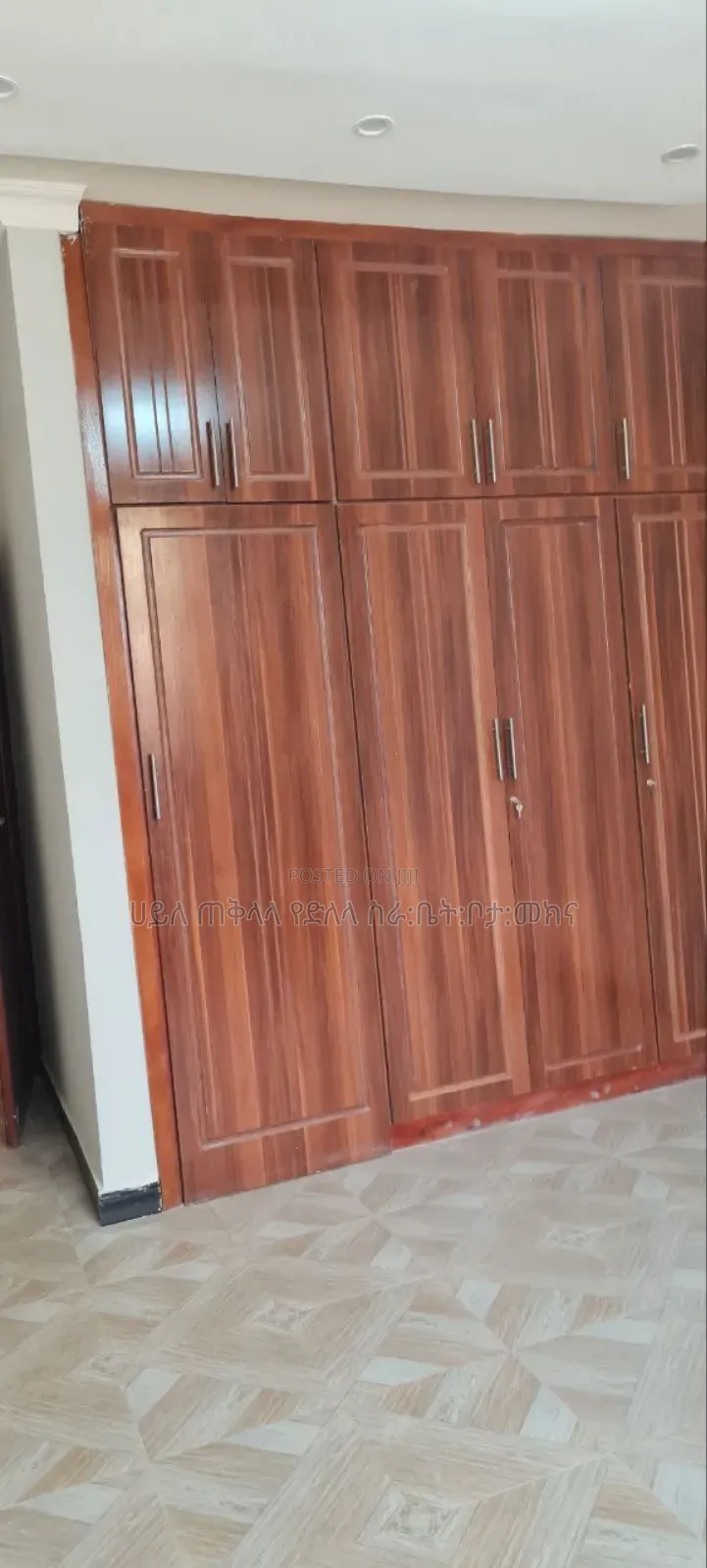 Furnished 4bdrm Villa in Ayat Area Ideal, Yeka for sale