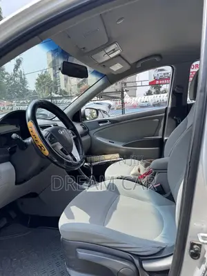 Hyundai Accent 2014 Silver
