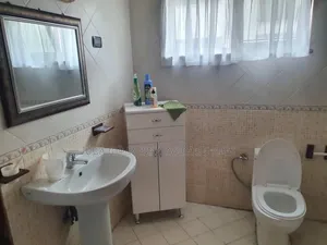 Furnished 4bdrm Townhouse/Terrace in ሳንሻይን ሪልስተት ኮምፋውንድ, Yeka for sale