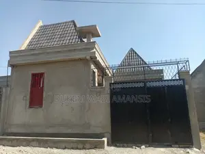 6bdrm House in Dukam, East Shewa for sale