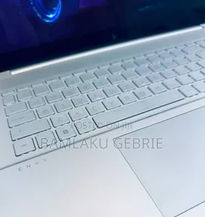New Laptop HP Envy 17 32GB Intel Core i7 SSD 512GB