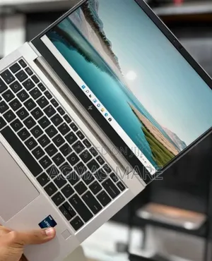 New Laptop HP 630 16GB Intel Core I7 SSD 512GB