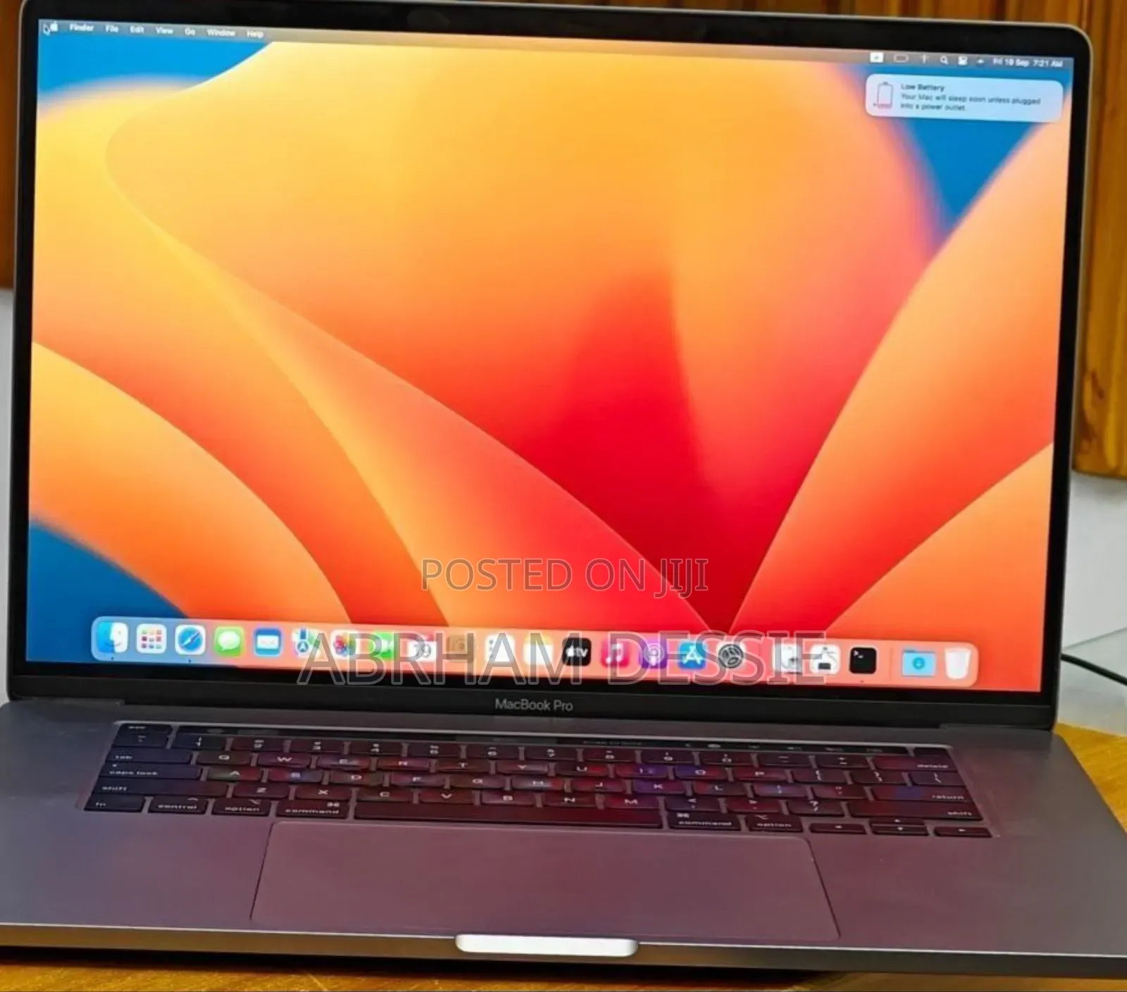 New Laptop Apple MacBook Pro 2019 16GB Intel Core I7 SSD 512GB