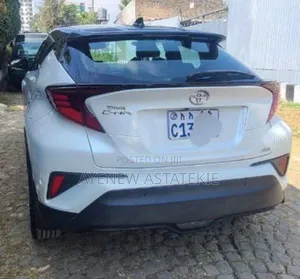 Toyota C-HR 2022 White