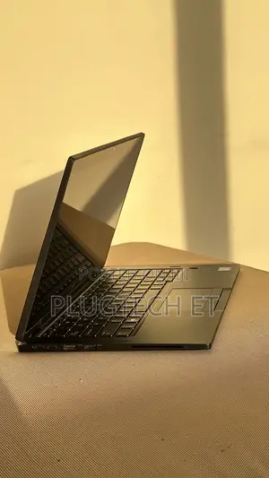 Laptop Dell Latitude 7390 16GB Intel Core i7 SSD 500GB