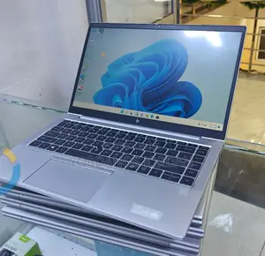New Laptop HP EliteBook 840 G8 16GB AMD Ryzen 5 SSD 512GB