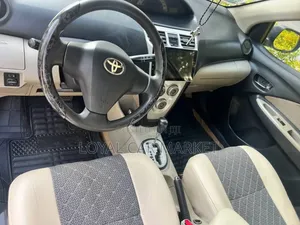 Toyota Yaris 2008 Gray