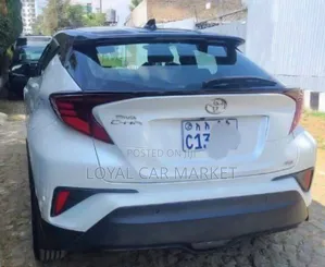Toyota C-HR 2022 White