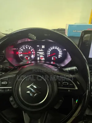 Suzuki Swift 2024 Gray