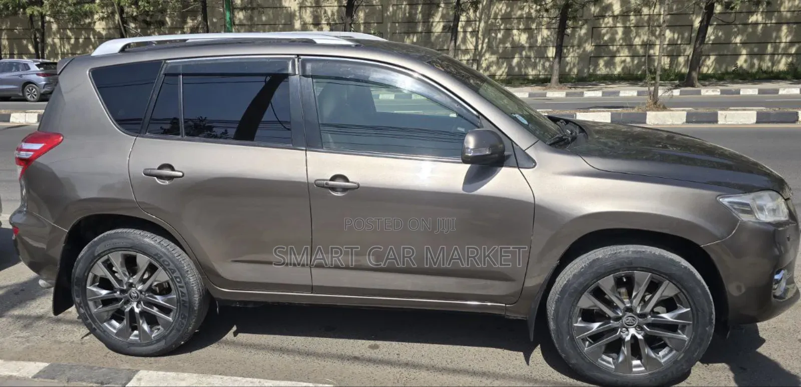 Toyota RAV4 2012 Brown