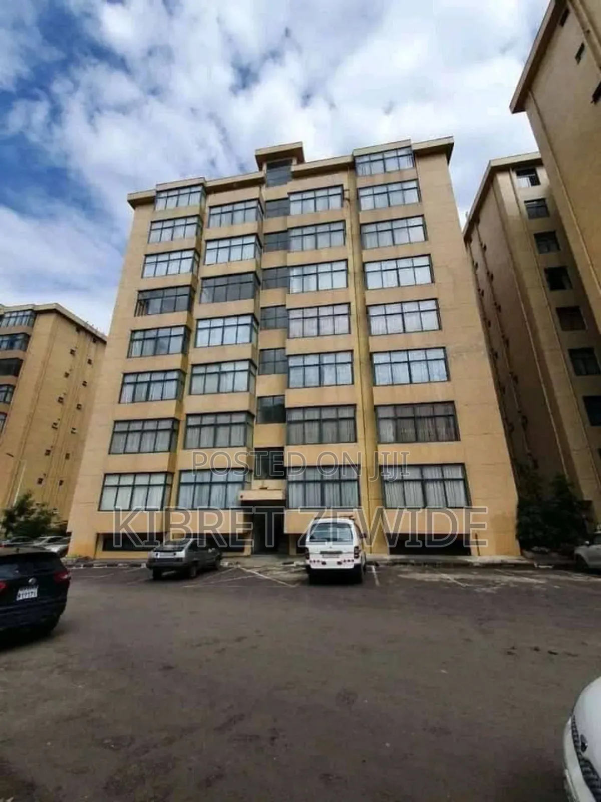 4bdrm Apartment in Kibert, Yeka for sale
