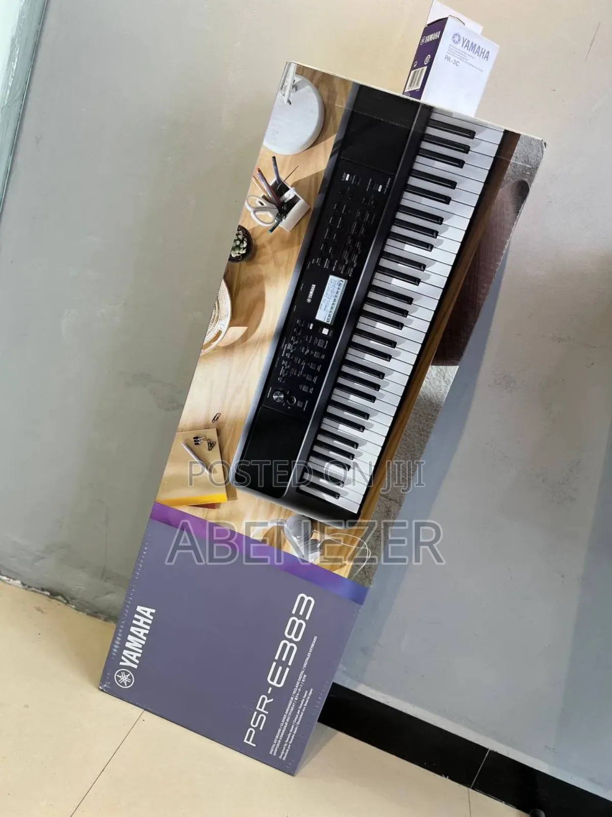 Yamaha PSR E383 Keyboard