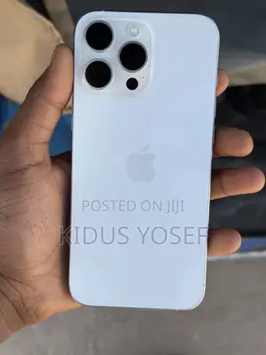 New Apple iPhone 16 Pro Max 256 GB Silver