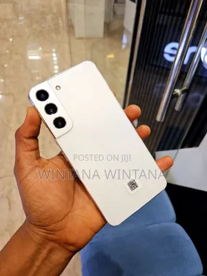 New Samsung Galaxy S22 5G 128 GB White