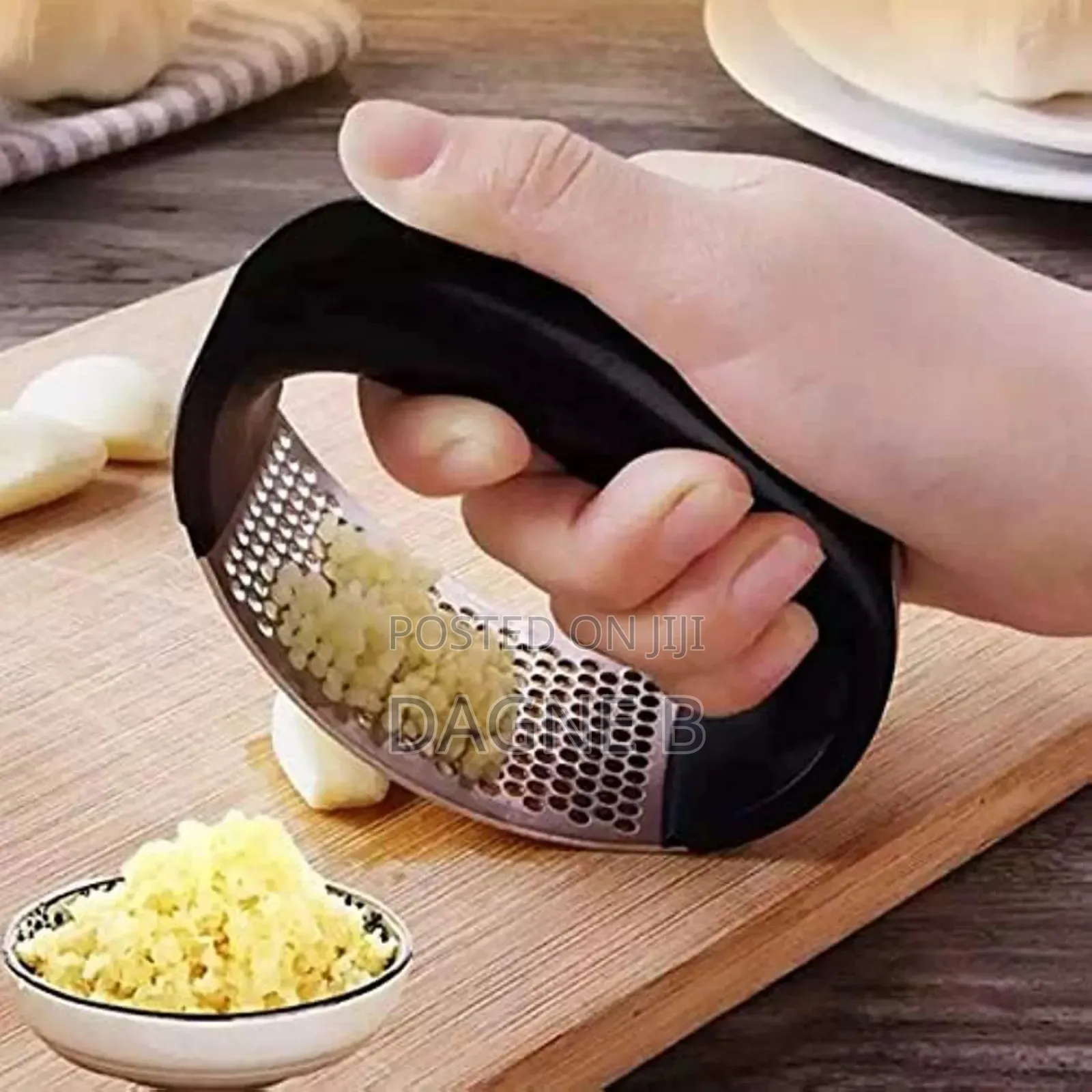 Garlic Press የነጭ ሽንኩርት መፍጫ