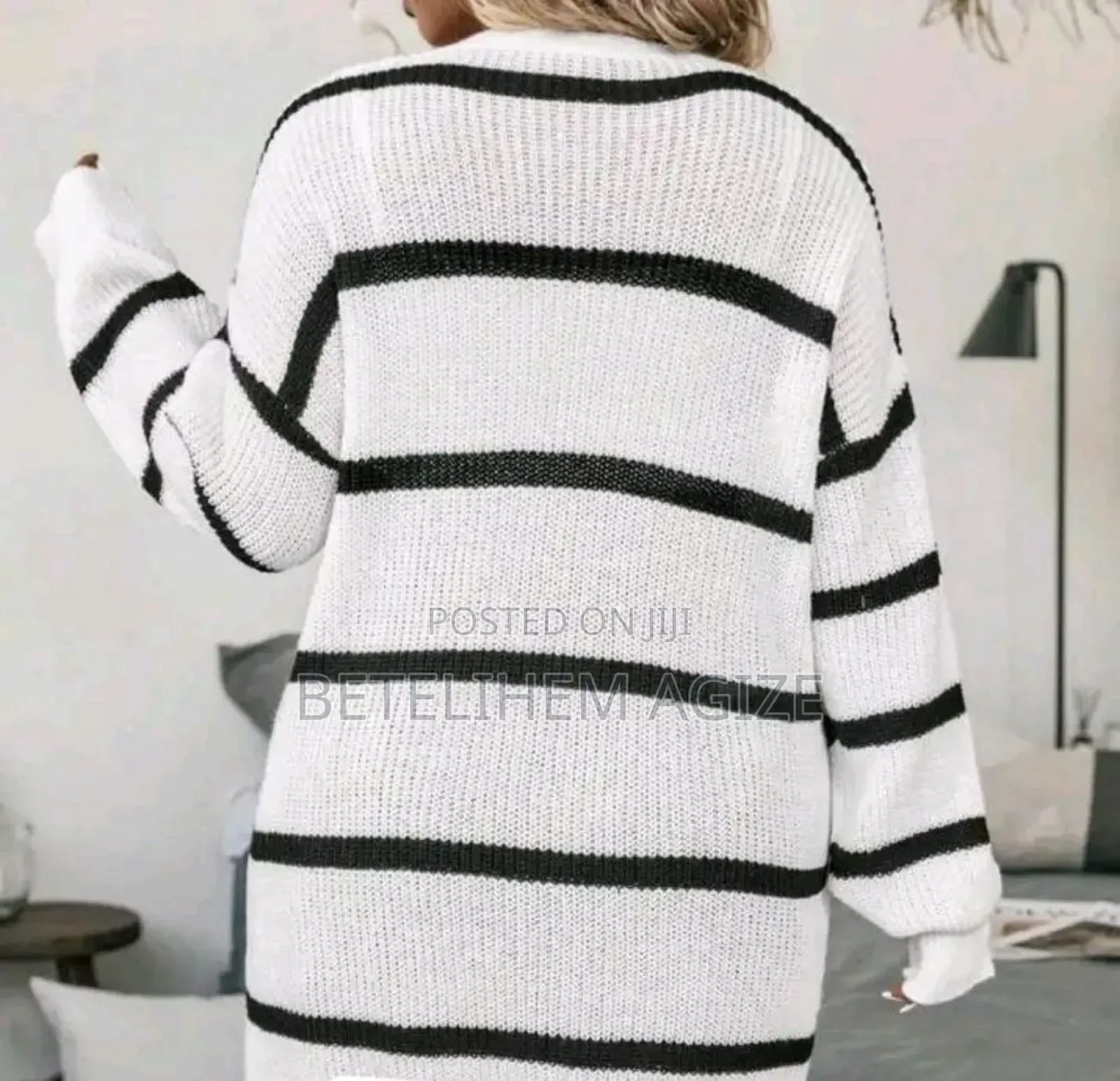 የእጅ ስራ ጋወን እና ሹራቦች