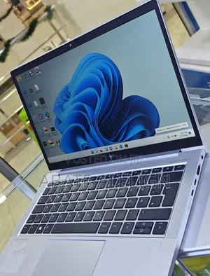 New Laptop HP EliteBook 835 G7 16GB AMD Ryzen 5 SSD 512GB