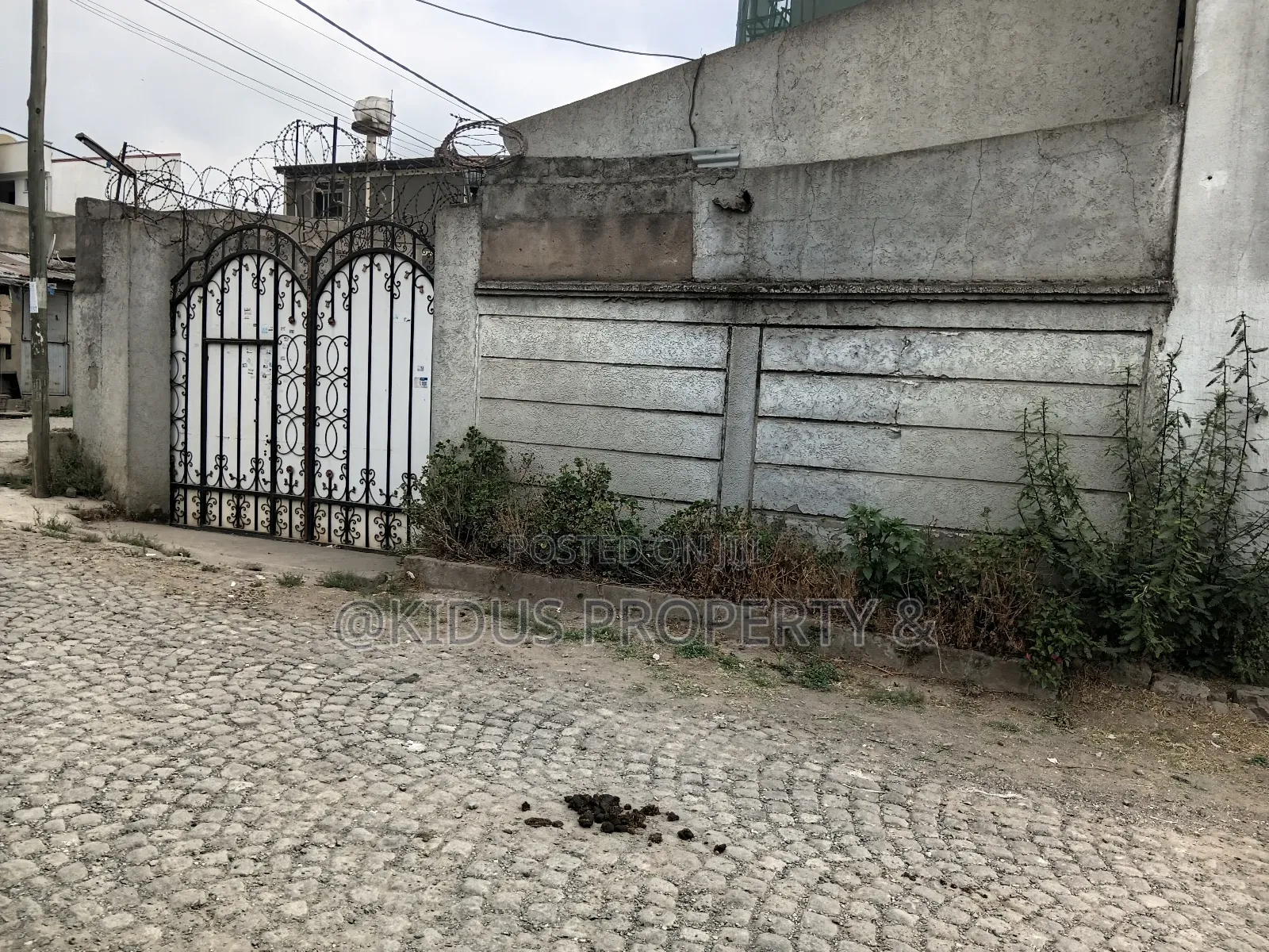 4bdrm House in Nasswe Real State, Nifas Silk-Lafto for sale