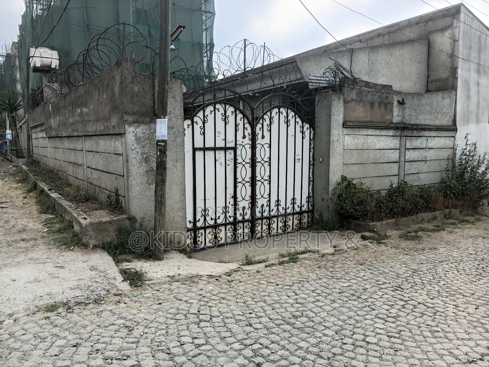 4bdrm House in Nasswe Real State, Nifas Silk-Lafto for sale