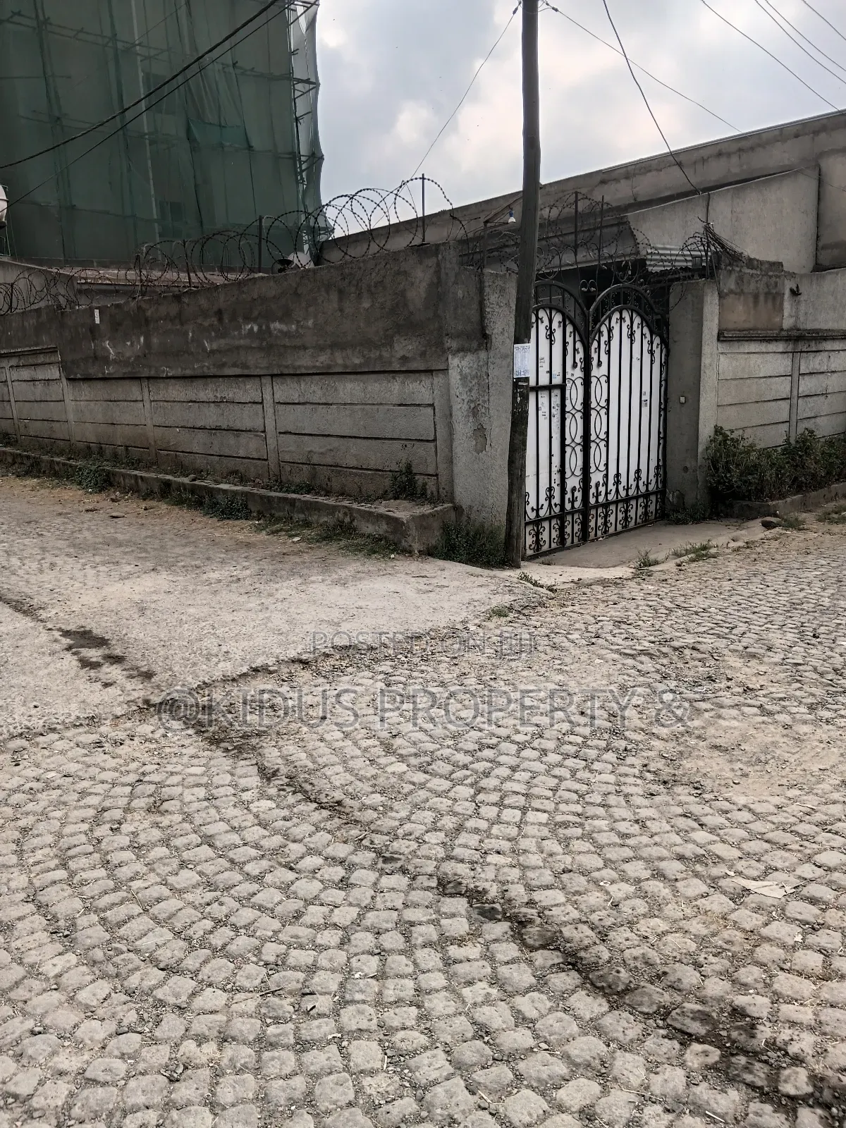 4bdrm House in Nasswe Real State, Nifas Silk-Lafto for sale