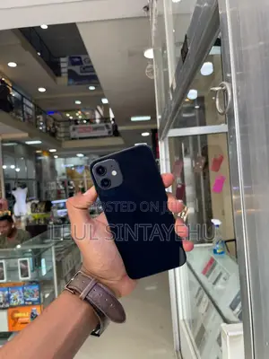 Apple iPhone 12 64 GB Black