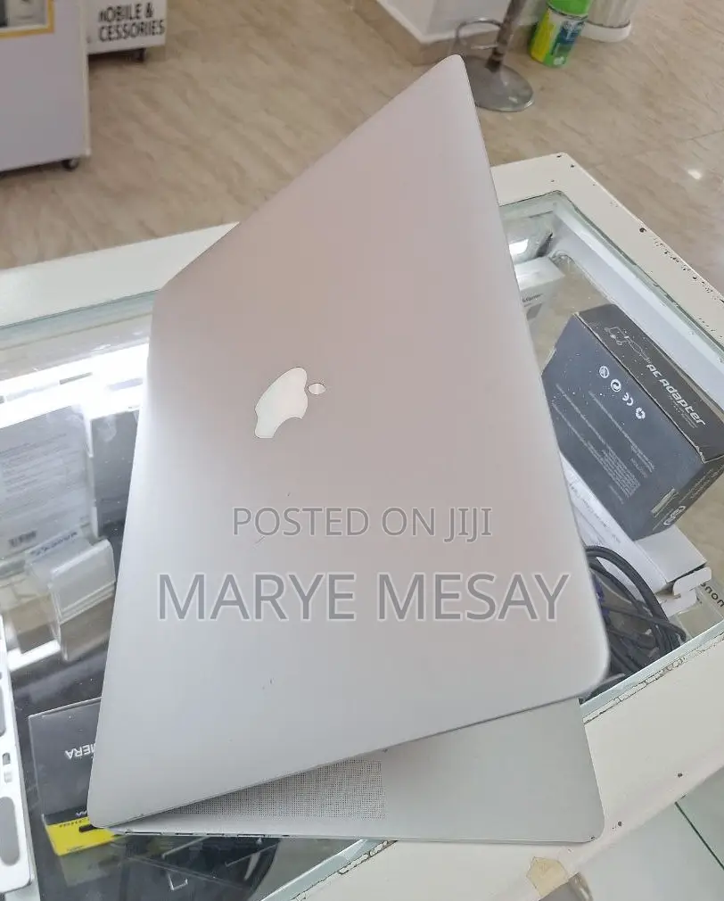 New Laptop Apple MacBook Pro 2014 16GB Intel Core I7 SSD 256GB