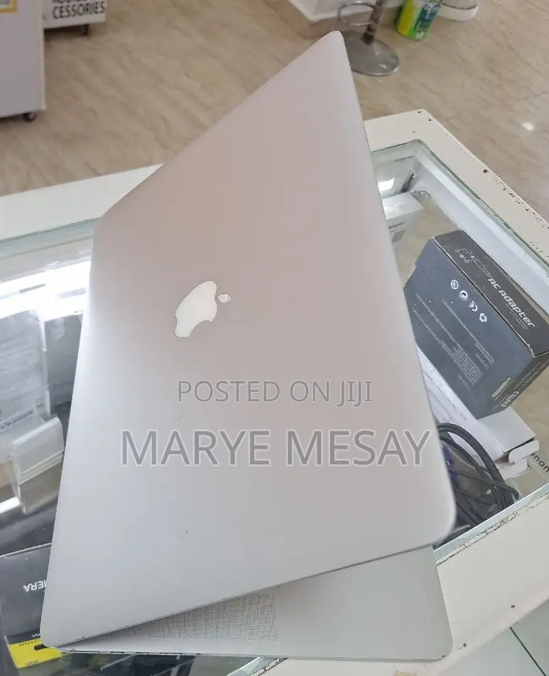 New Laptop Apple MacBook Pro 2014 16GB Intel Core I7 SSD 256GB