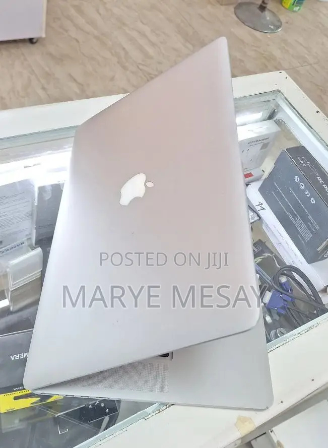 New Laptop Apple MacBook Pro 2014 16GB Intel Core I7 SSD 256GB