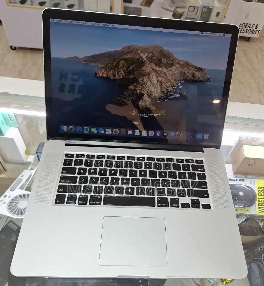 New Laptop Apple MacBook Pro 2014 16GB Intel Core I7 SSD 256GB