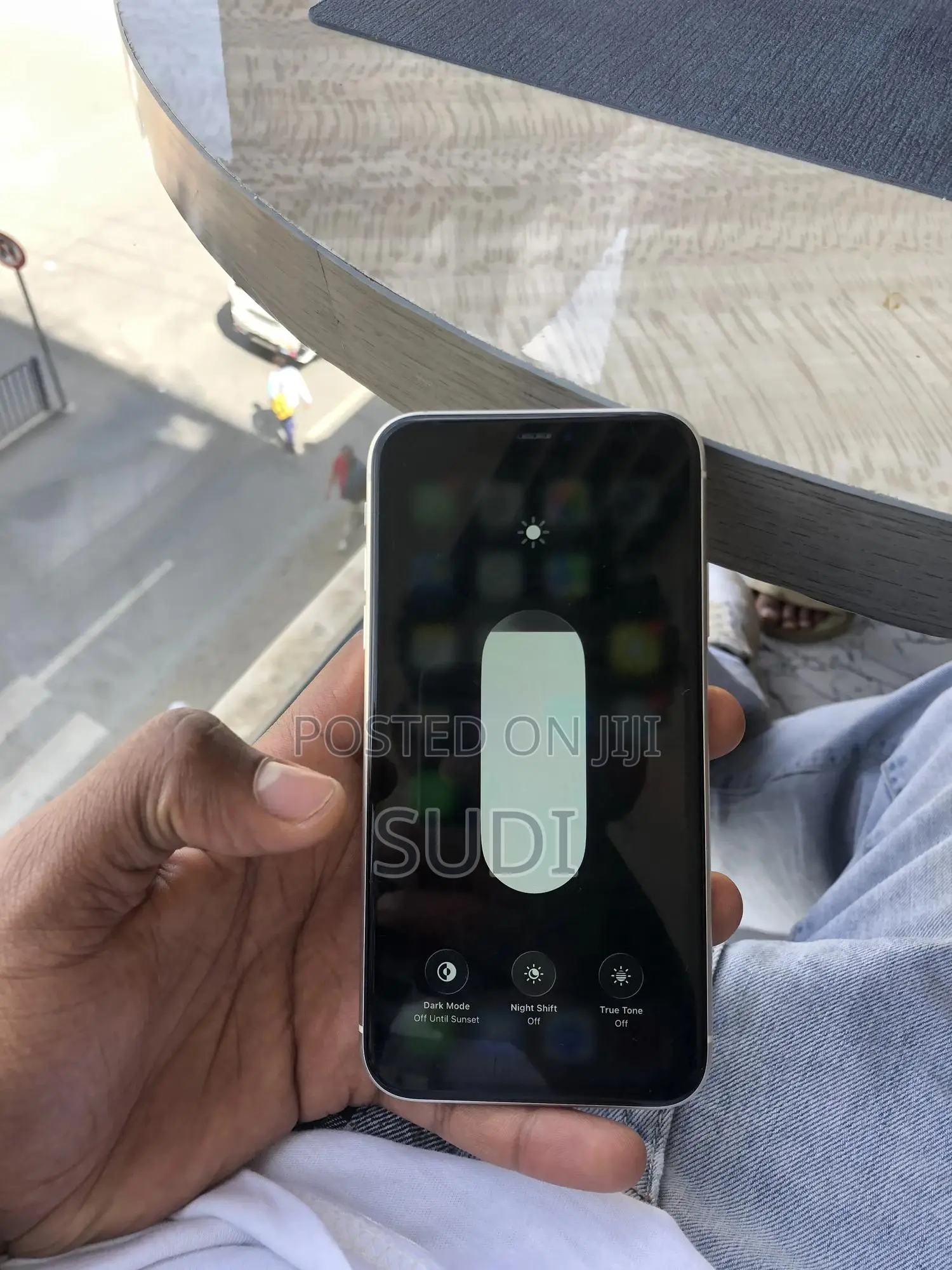 Apple iPhone 11 64 GB White