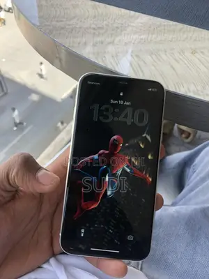 Apple iPhone 11 64 GB White