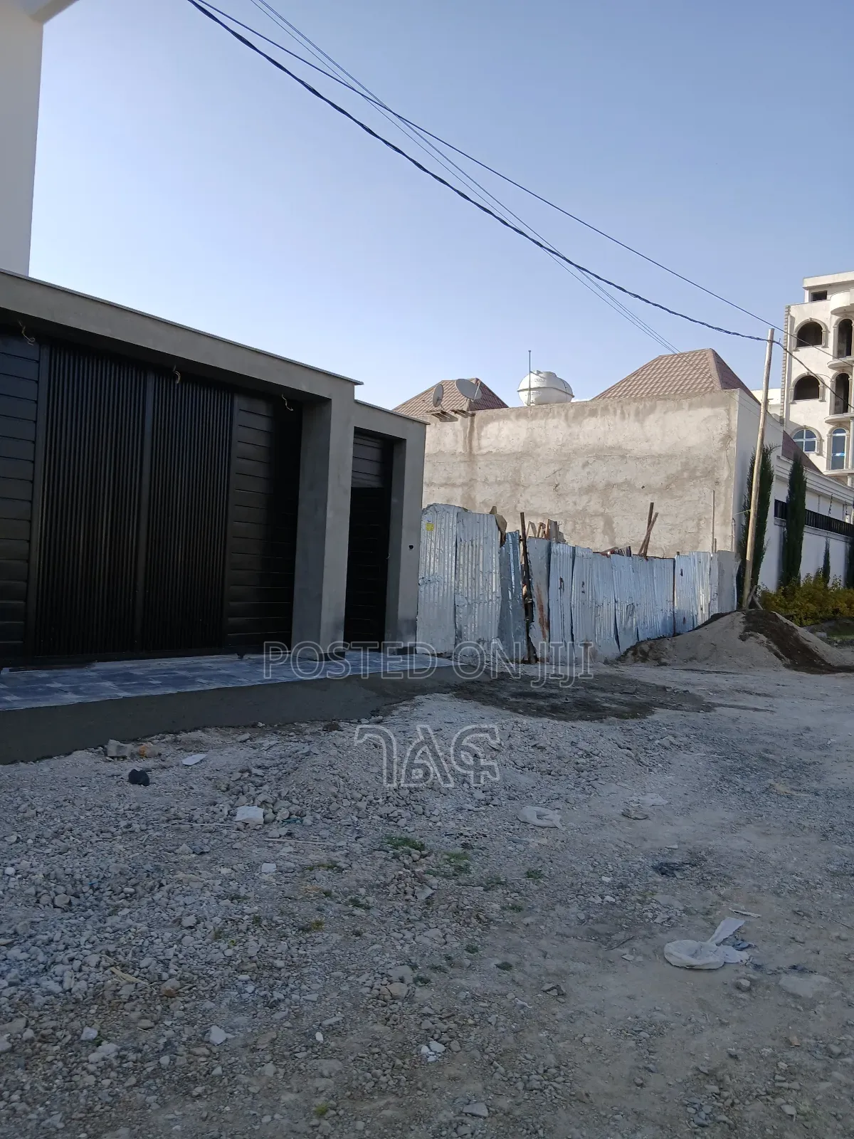 አያት ሀይሌ ሪልስቴት አካባቢ የሚሸጥ 225 ካሬ ቦታ