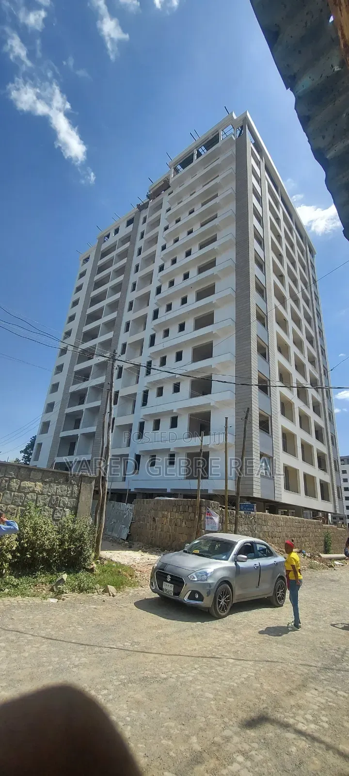 2bdrm Apartment in Cmc :የተባበሩ በካሬ, Bole for sale