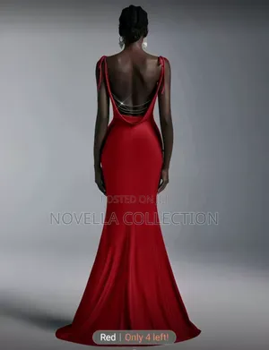 Elegant Spaghetti Strap Backless Wedding Dress With Bowknot Decoration