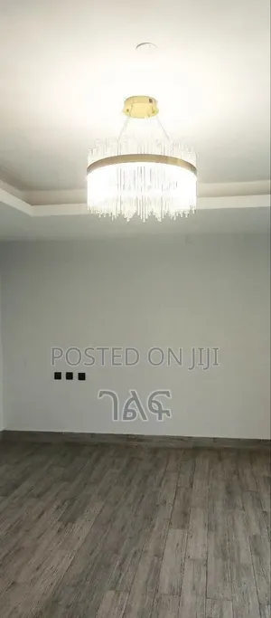 7bdrm Apartment in የሚሸጥ ቤት አያት ጅ+2, Bole for sale