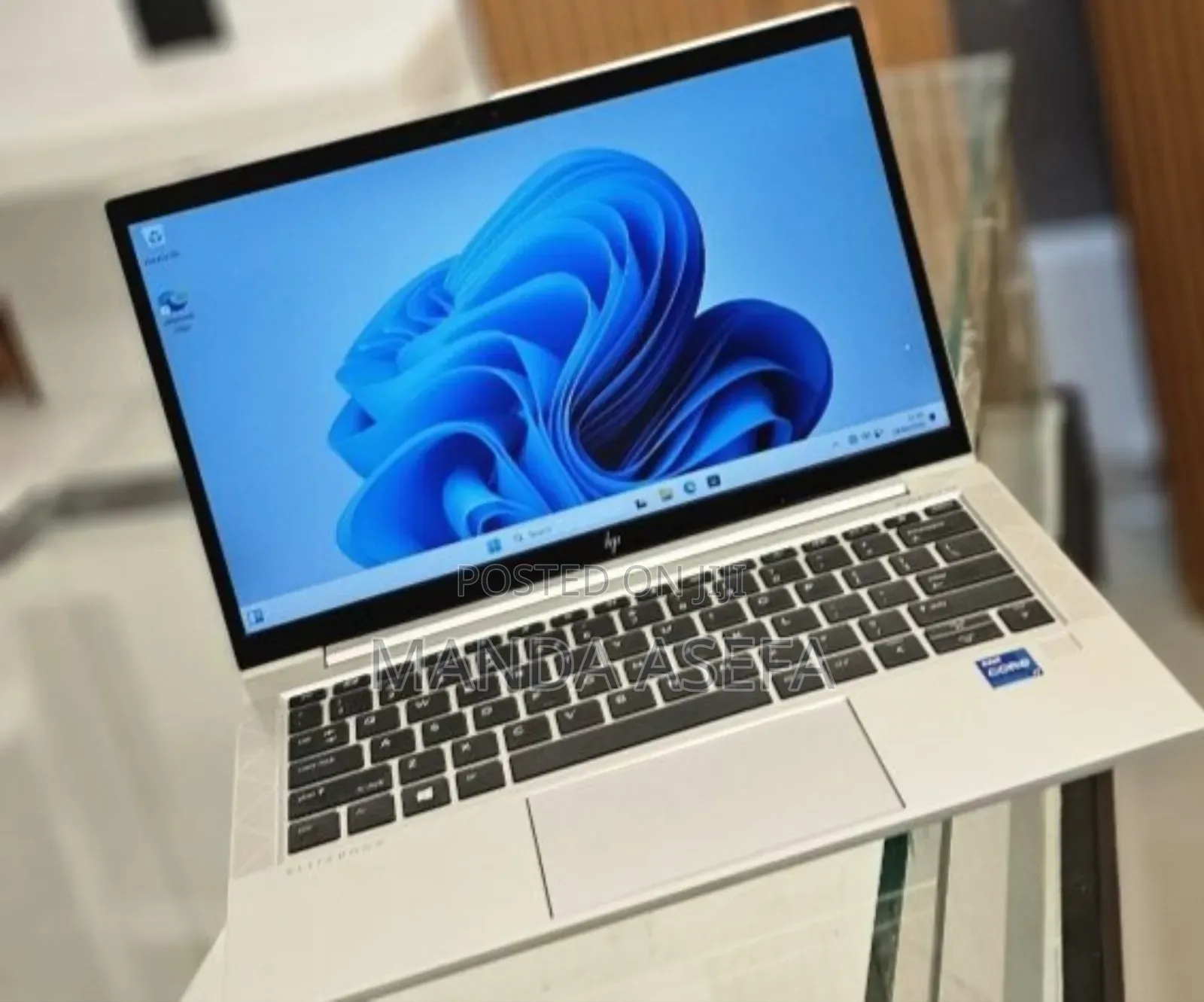 New Laptop HP EliteBook 830 G8 16GB Intel Core I7 SSD 512GB