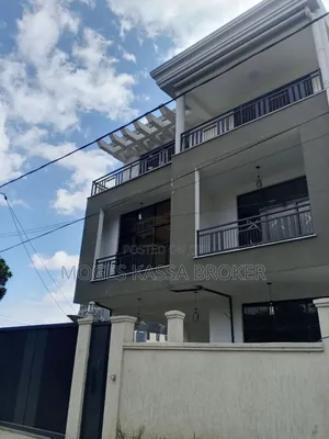 5bdrm House in የሚሸጥ እጅግ ዘመናዊ G+2, Yeka for sale