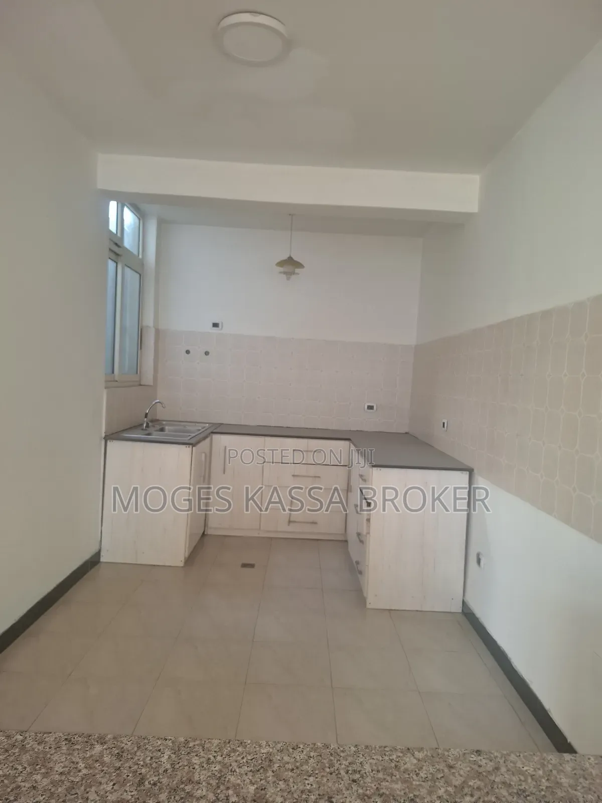 5bdrm House in የሚሸጥ እጅግ ዘመናዊ G+2, Yeka for sale