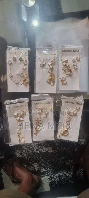 Jewelry ጌጣጌጥ